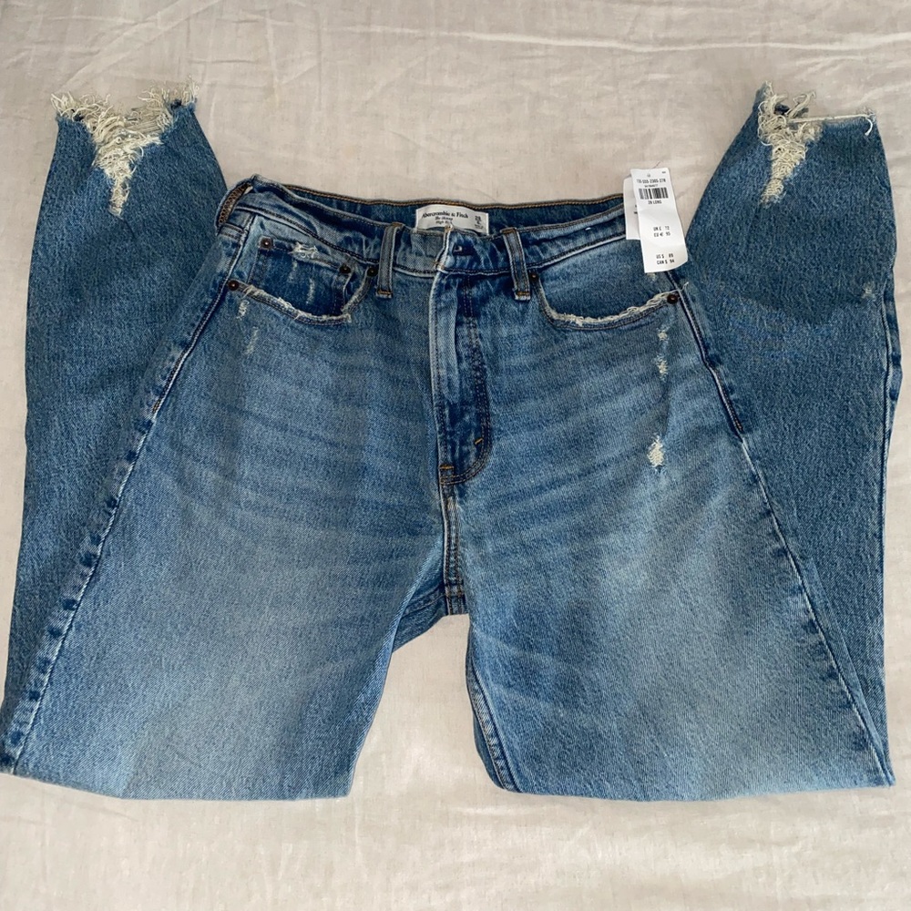 Abercrombie & Fitch skinny high rise ripped ankle jeans